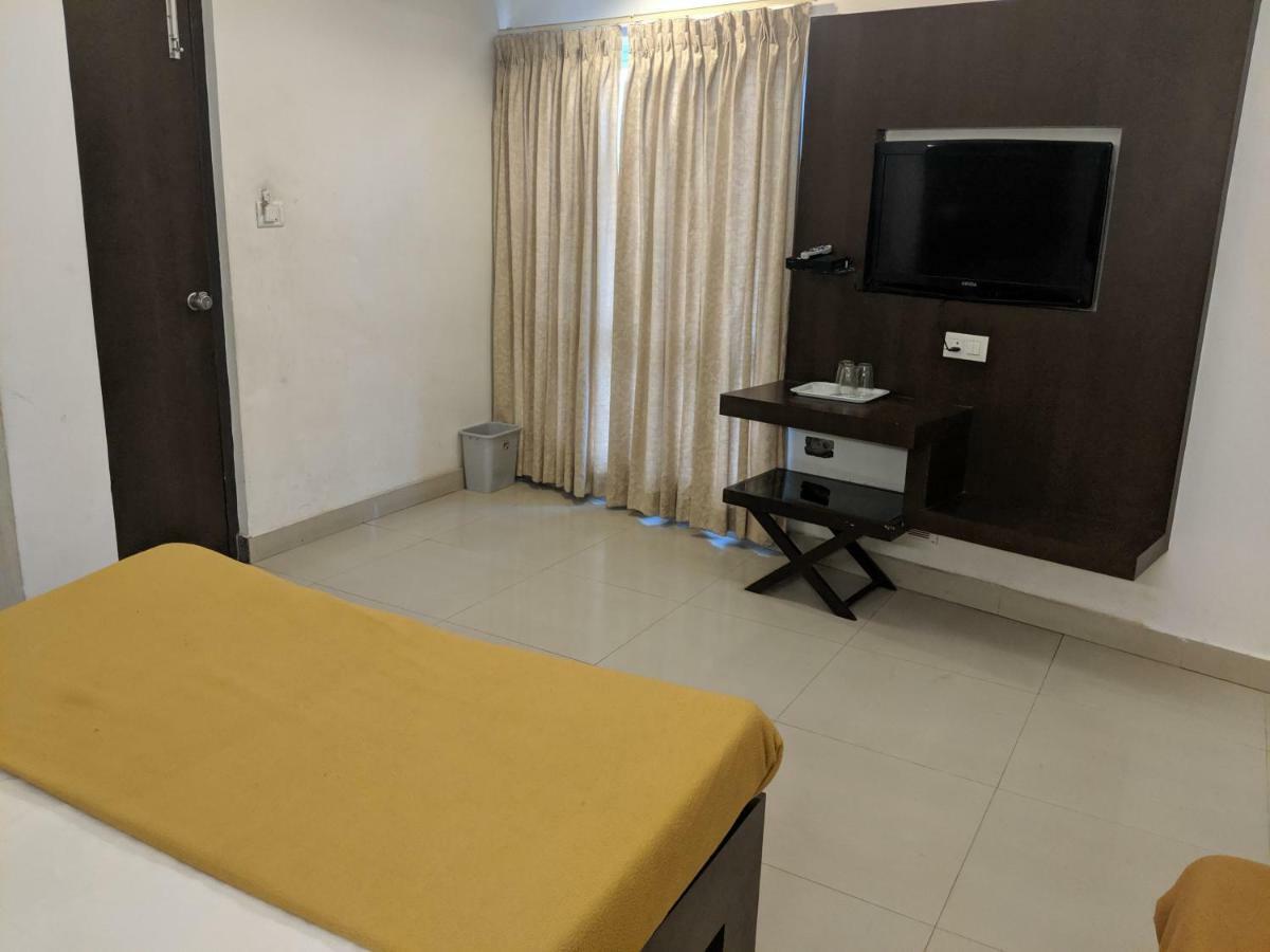 Hotel Aashraya Mysore Exterior foto