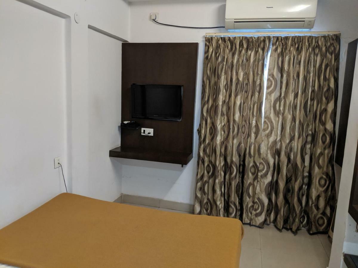 Hotel Aashraya Mysore Exterior foto