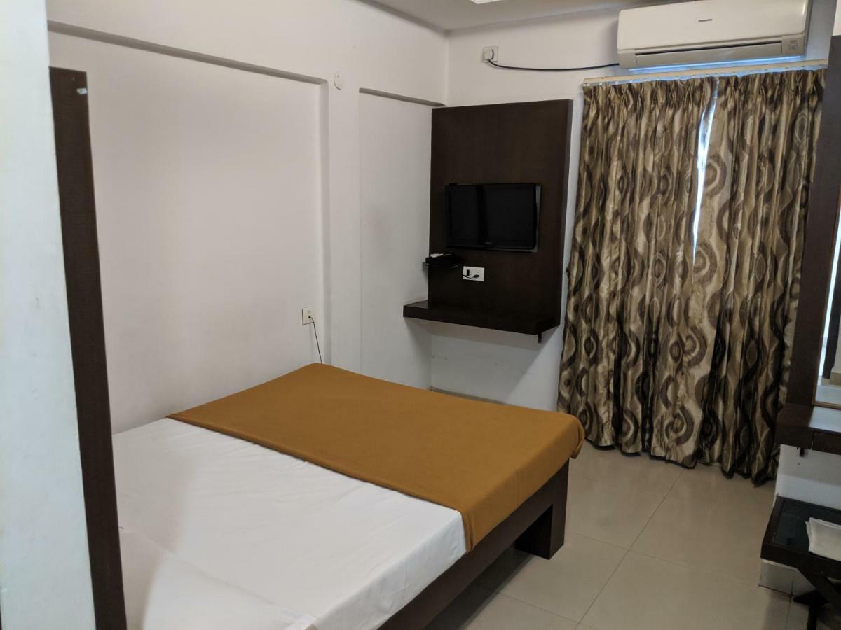 Hotel Aashraya Mysore Exterior foto